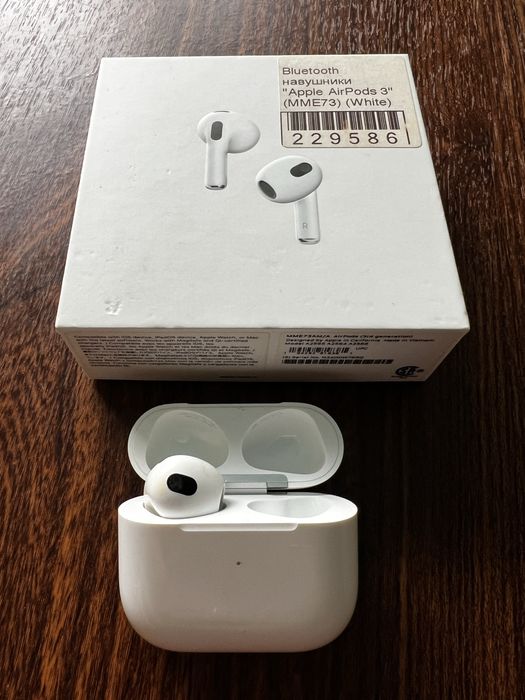 Навушники Apple AirPods 3 MagSafe Charging Case