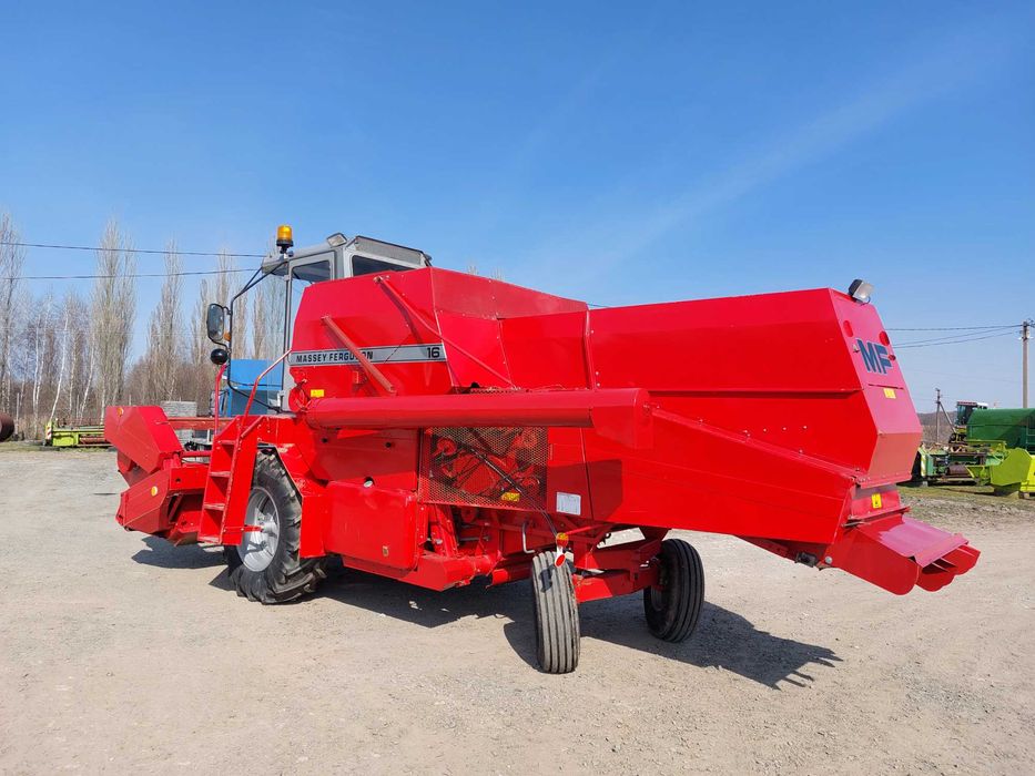 Зернозбиральний комбайн Massey Ferguson 16 2.7m