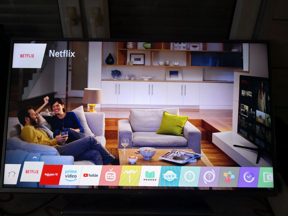 Telewizor marki LG 42 cali Smart TV WiFi YouTube pilot