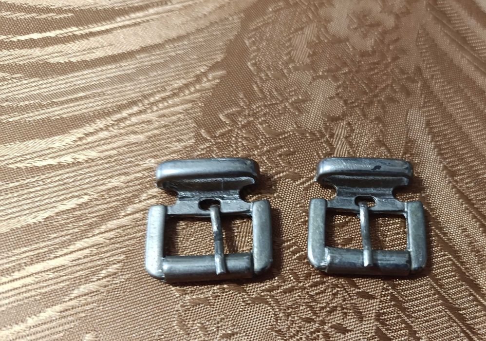 Retrosaria Costura Fechos e Fivelas diversos, etc. Total 16 peças