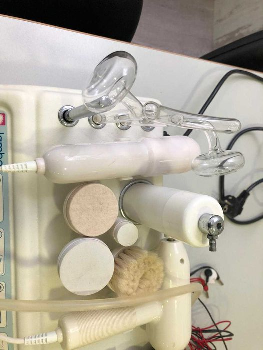 Aparelho de tratamentos de Rosto