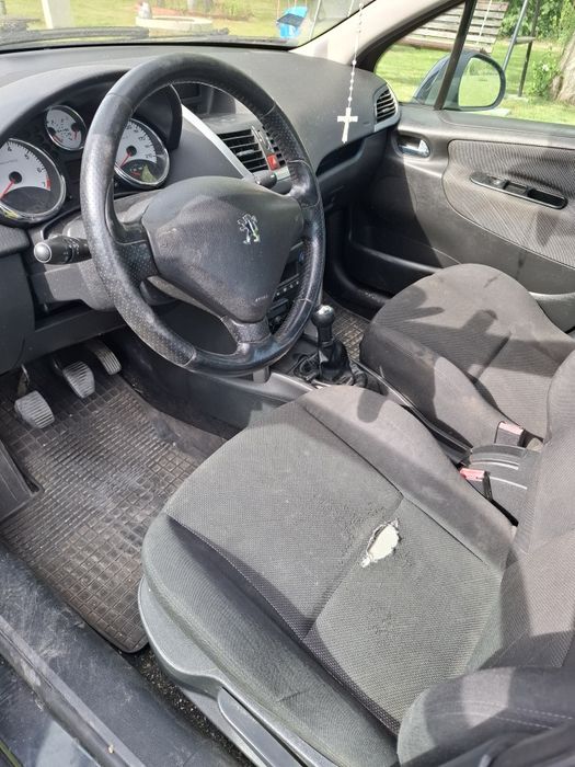 Peugeot 207 1.4vti