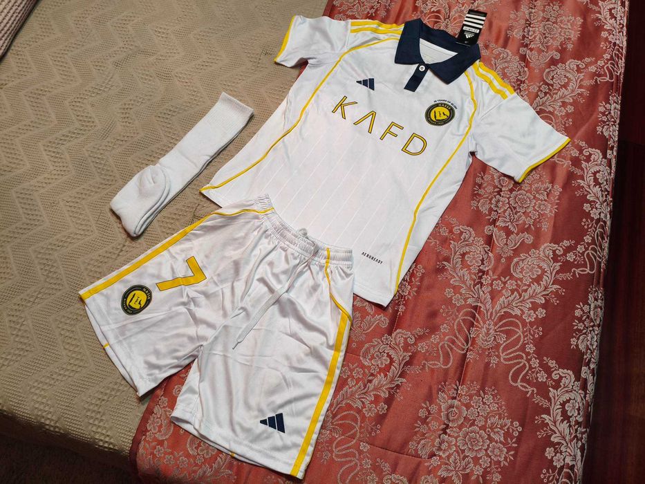 Camisola Criança RONALDO Equipamento Al Nassr | NOVO