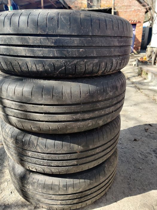 Продам шини goodyear 185 65 R15