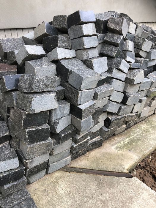 Шашка гранітна, бруківка