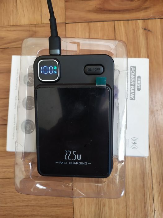 Ładowarka 22,5W i power bank -bezprzewodowa