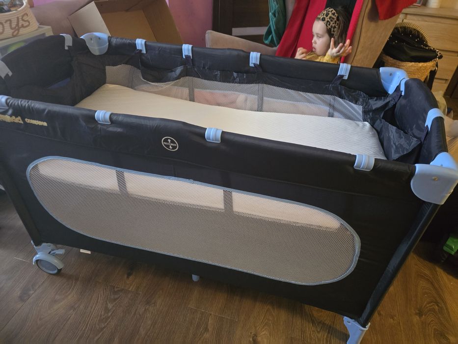 Łóżeczko turystyczne