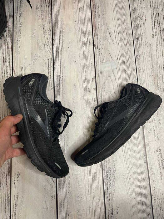 Кроссовки Brooks Ghost 14