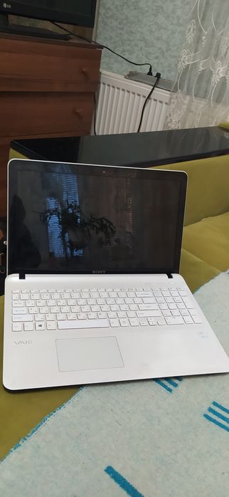 Sony vaio SVF 152A29V.