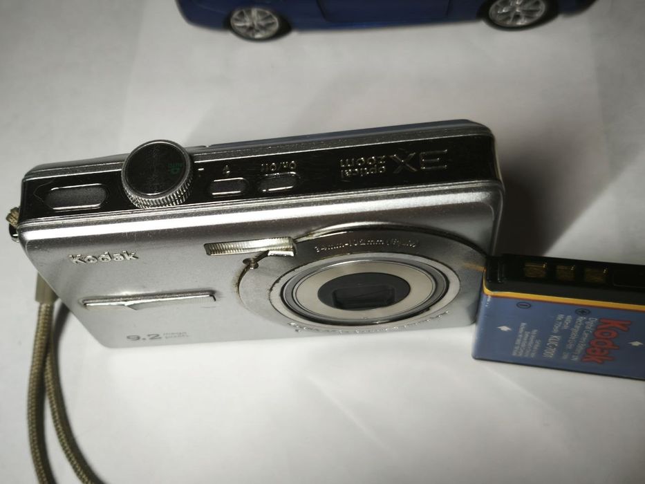 Фотоапарат Kodak EasyShare M320 (9.2 MP, CCD)
