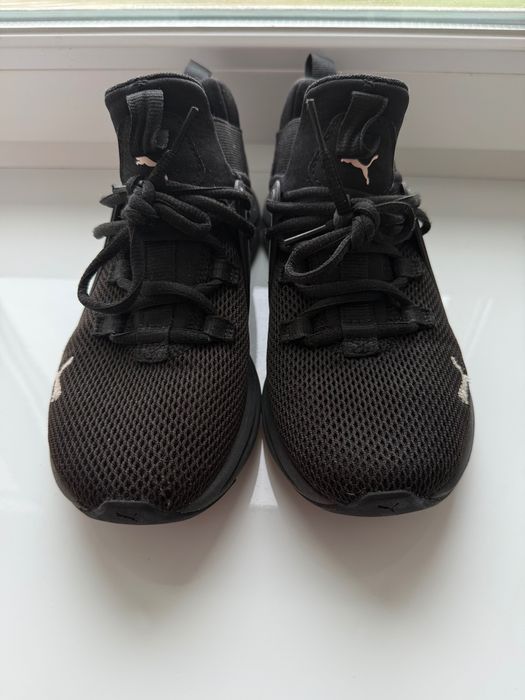 Продам жіночі кросівки Puma