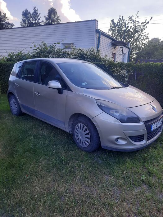 Renault Scenic..
