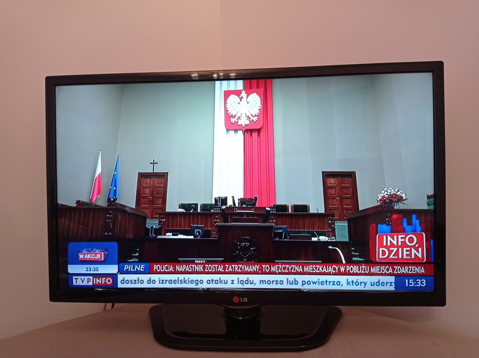 Telewizor LCD 32 cali