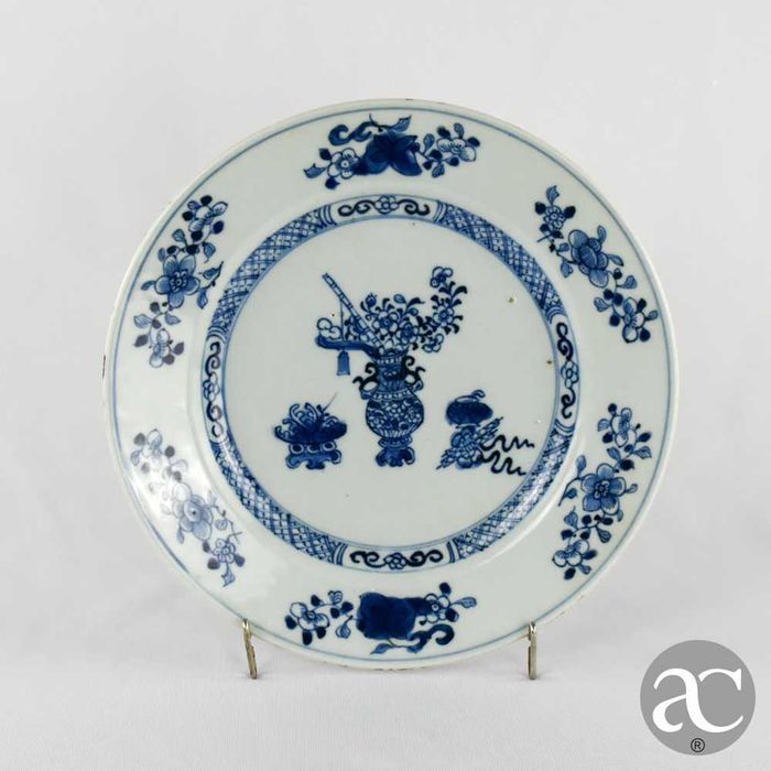 Prato porcelana da China, Período Qianlong, séc. XVIII