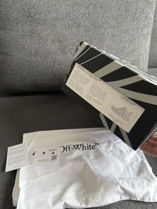 Off white be right back swarowski