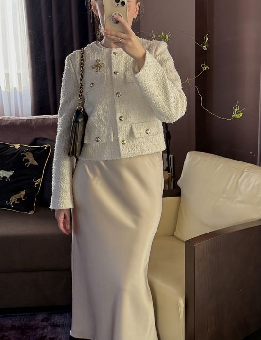 Твідовий жакет білий укорочений