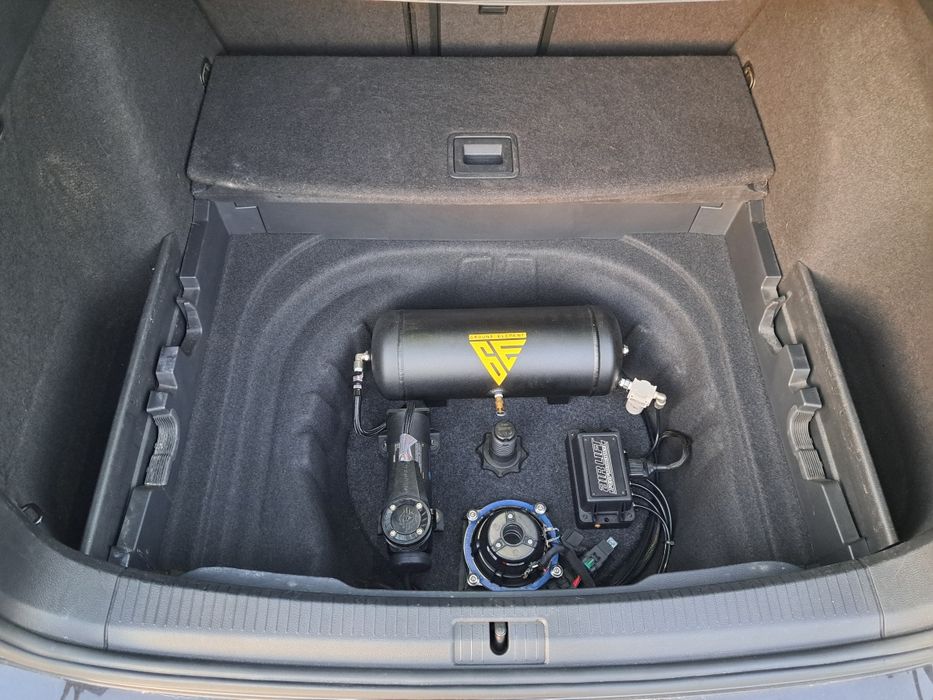 Golf R Variant 7.5 350cv