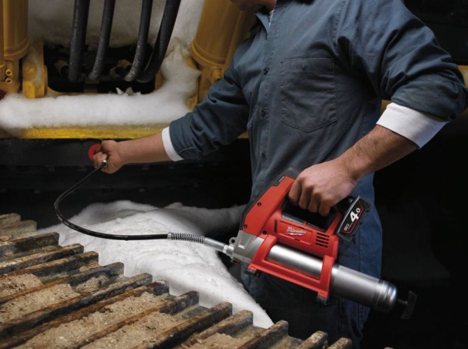 Шприц для змащування акумуляторний MILWAUKEE, M12 GG-0
