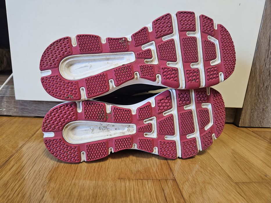 Nike T-lite XI size 37.5437639251996846085