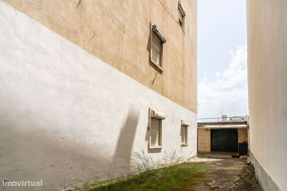 Apartamento t2 à venda na Rua General Humberto Delgado