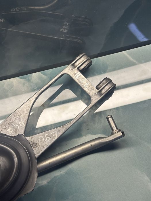 Куліса N47 BMW E82 E87 E90 E91 МКПП 6 ступка Куліса кпп БМВ Н47 2.0 дизель