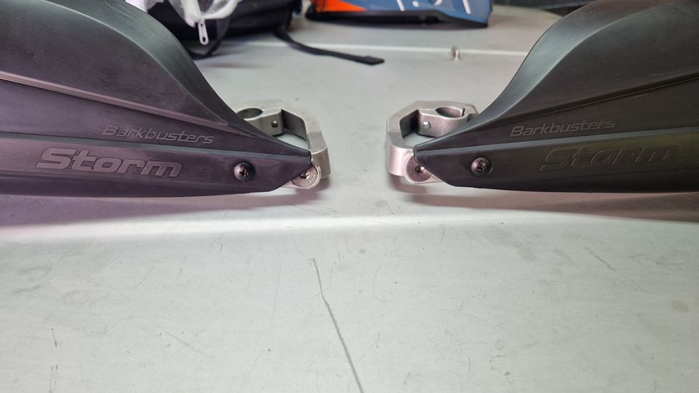 Barkbusters Storm - África Twin