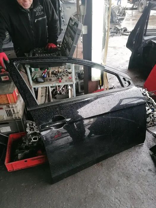 MITSUBISHI LANCER VIII 09r DRZWI PRAWY PRZÓD PRZEDNIE GOŁE