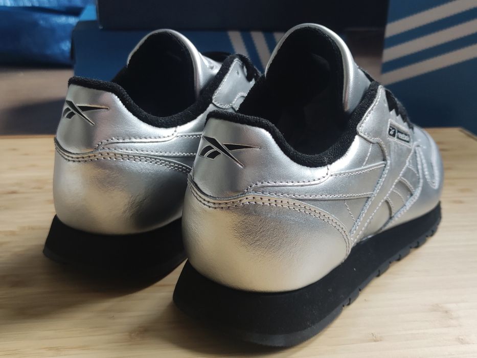 Buty damskie Reebok Classic 37.5 Srebrne adidasy Leather Sneakersy
