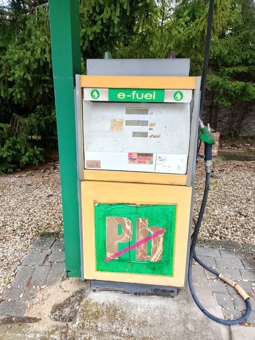 Dystrybutor paliwa ON PB olej napędowy benzyna bezołowiowa Adast