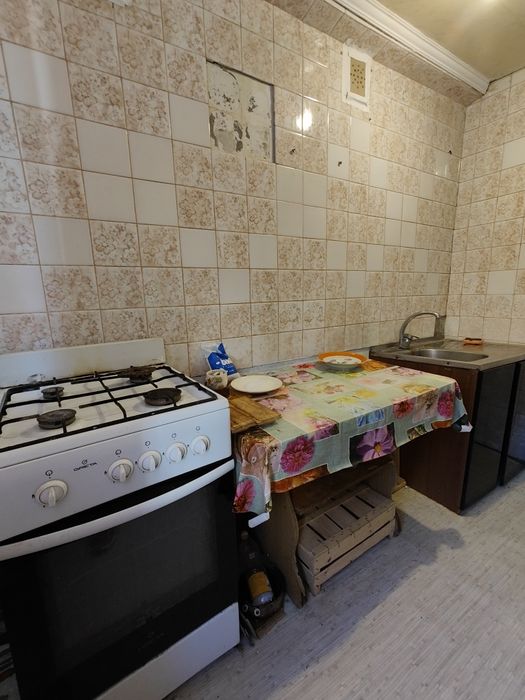 Продам 1 комнатная квартира Салтовка 602 мрн. Круг троллейбуса.