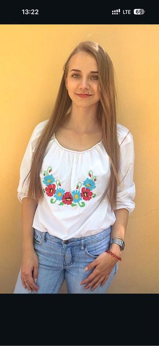 Вишиванка жіноча біла