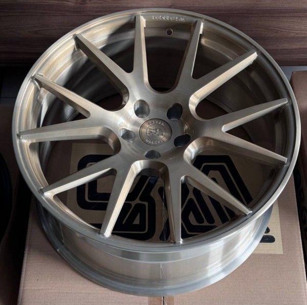 ковані диски dodge challenger demon R22