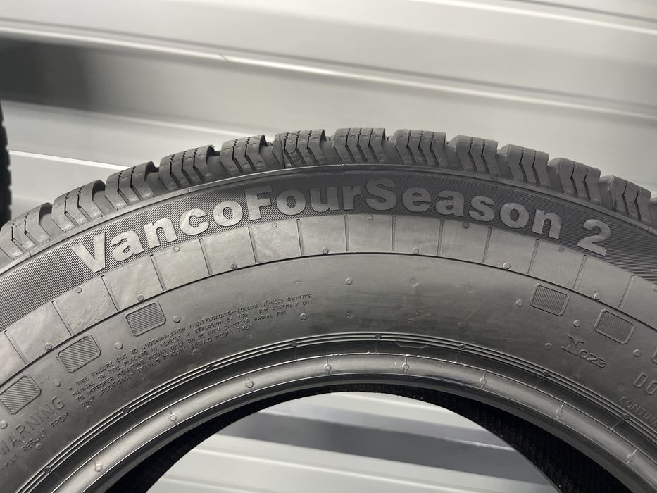 Все сезоні шини 235/65r16C Continental. Ціна 6000грн/шт