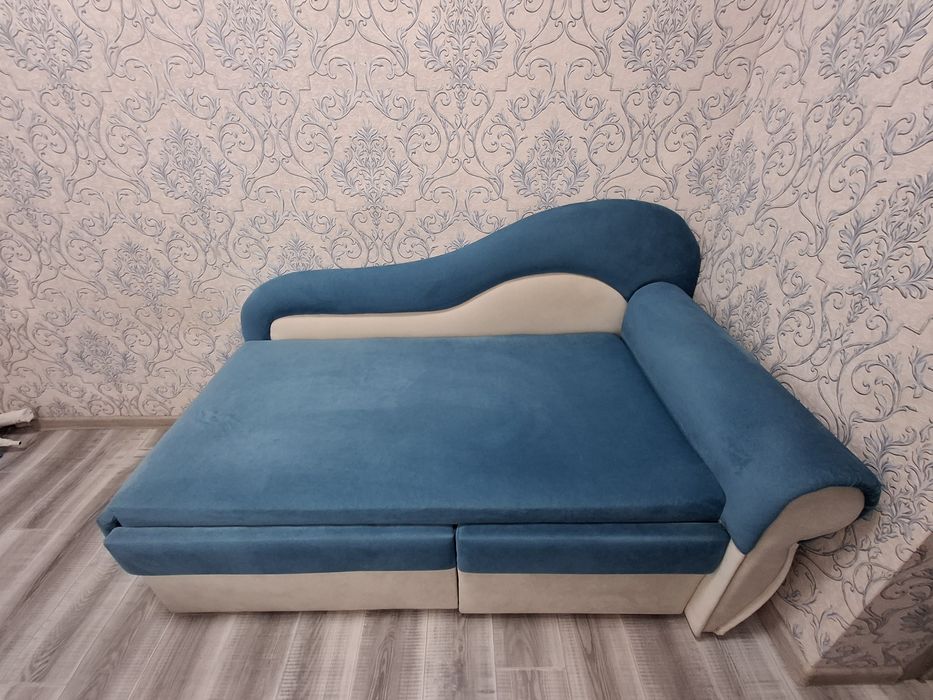 Диван-ліжко розкладний