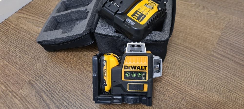 Laser nivel Dewalt novo completo