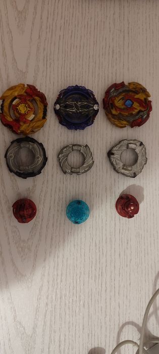 Продам бейблейды