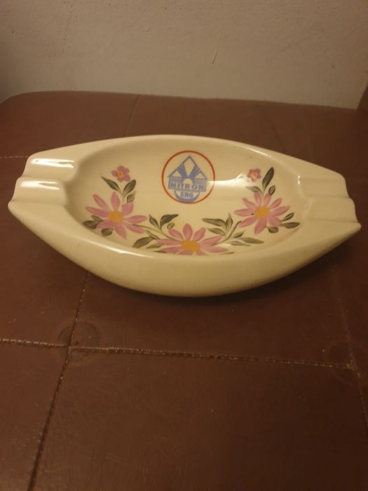 Popielniczka tułowice porcelana łódeczka NITRON ERG