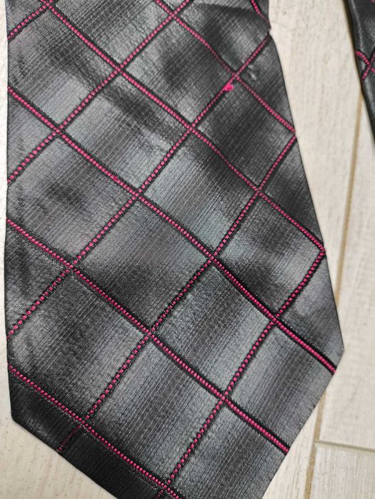 Stalowy jedwabny krawat Pierre Funnell