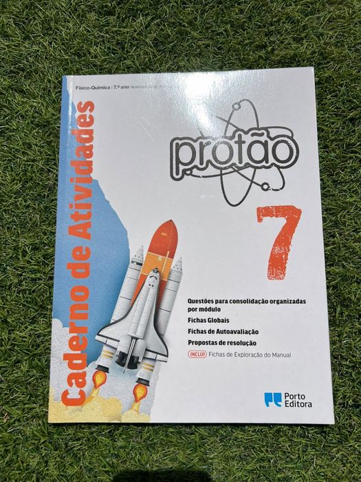 LOTE 8 Cadernos 7° Ano | Matemática, Inglês… | Excelente Estado