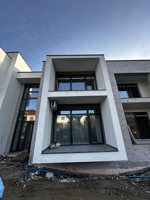 Продаж 1 кімн. квартири з частковим ремонтом в ЖК Вербний на Бамі