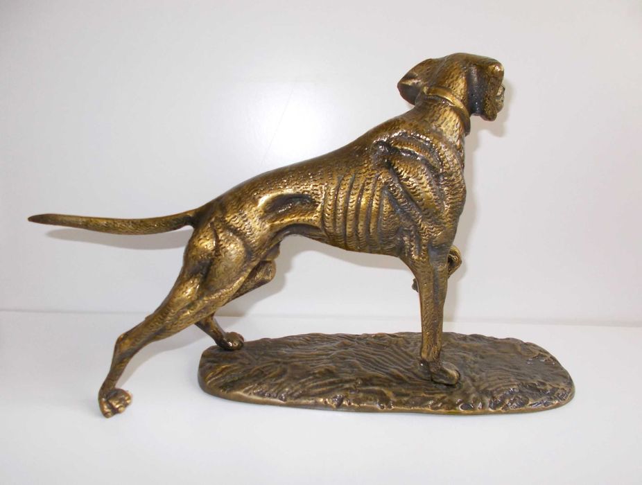 Figura Escultura de Cão em Bronze. Peso 2,5kg.