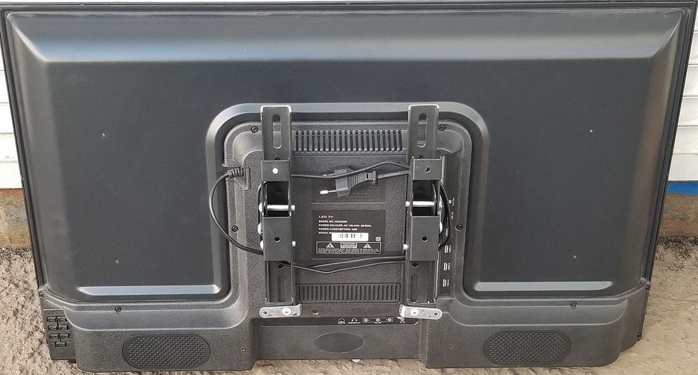 Телевізор Samsung RU34S00  (Leadstar 10 дюймів Led (12v/24v)