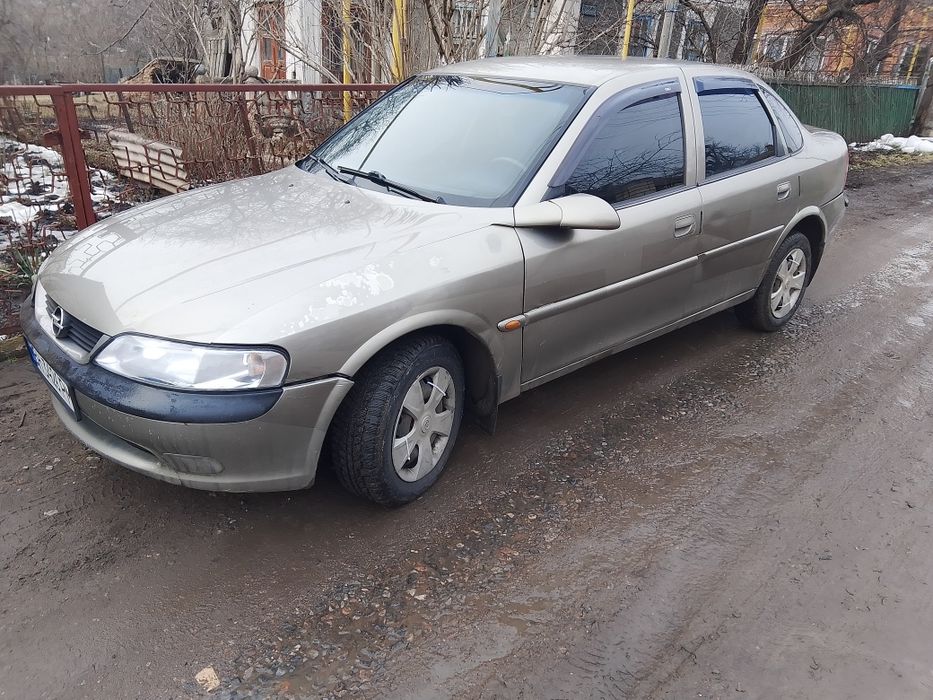 Продам  Вектра Б