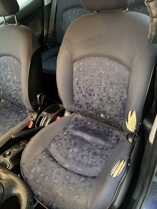 Peugeot 206 1.1 Gasolina – Económico – Revisão em dia