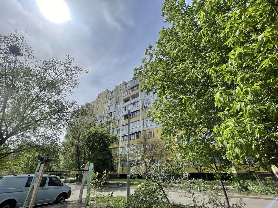 Продаж 1-к кв 36 м2 Троєщина Р. Рейгпна ( Драйзера) 11А