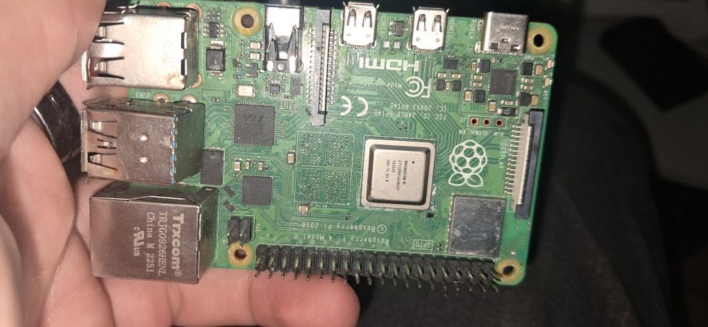 Raspberry pi 4 під ремонт або  на запчастини