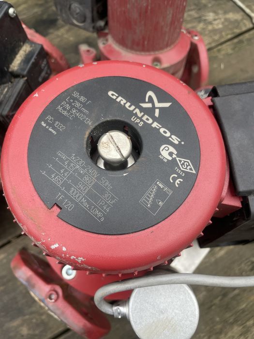 Pompa grundfos ups 50-180 f 280 model c ups 32-30-f
