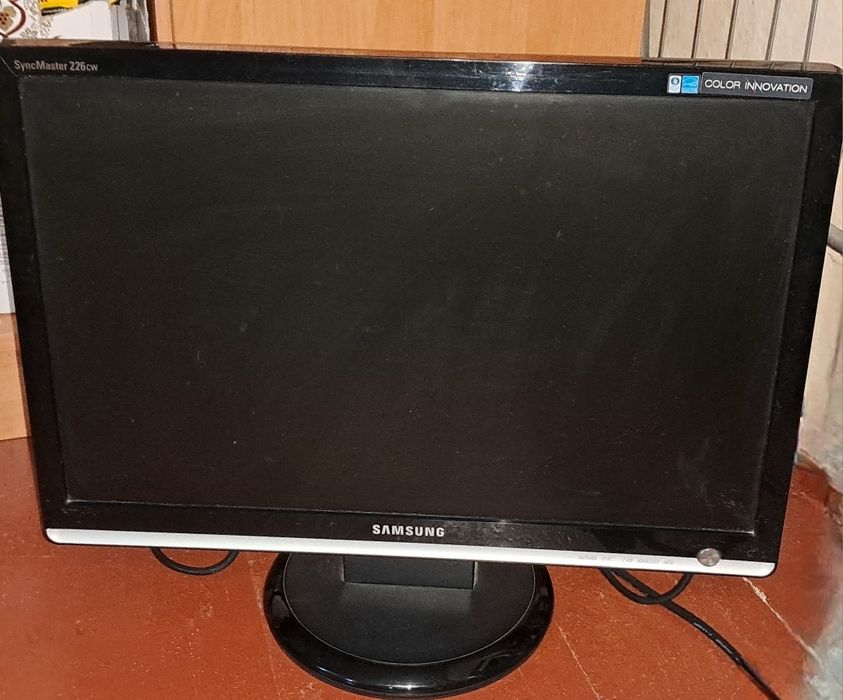 Монитор Samsung 22" SyncMaster226cw