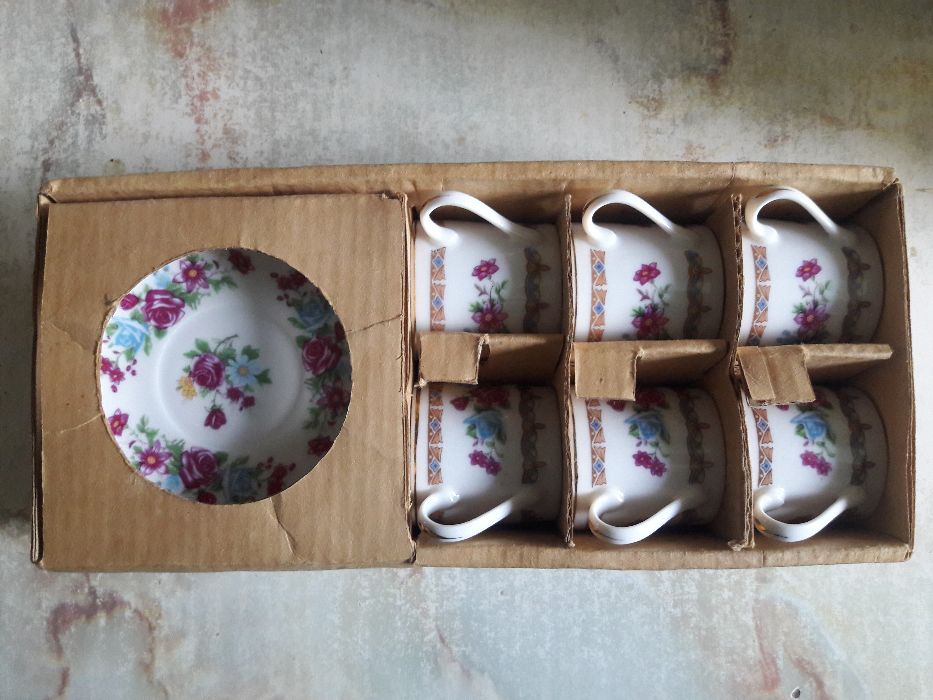 Chińska porcelana deserowa zestaw