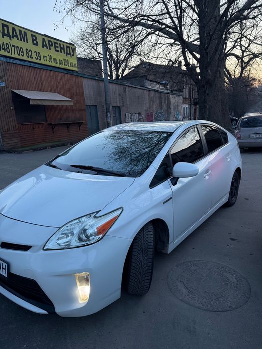 Сдам долгосрочно Toyota Prius 30